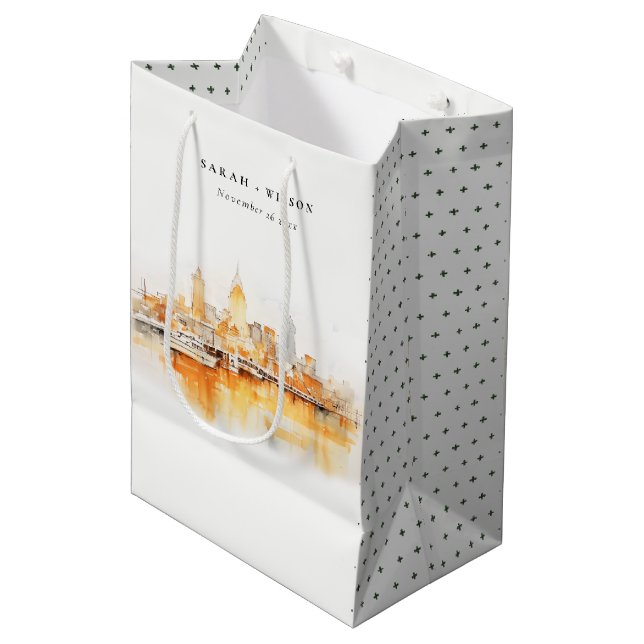 Sac Cadeau Moyen Élégant Mariage d'aquarelle Skyline de Nashville C (Devant Angle)