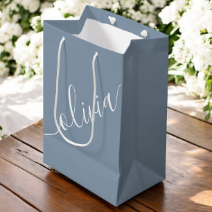 Sac Cadeau Moyen Élégant Monogramme minimaliste Dusty Blue Script