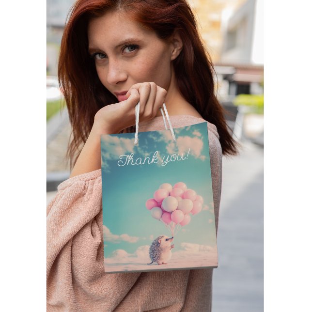 Sac Cadeau Moyen Hérisson mignon avec ballons d'anniversaire, perso (Créateur téléchargé)