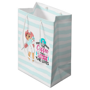 Sac Cadeau Moyen Infirmière amusante qui dit avec une grande aiguil