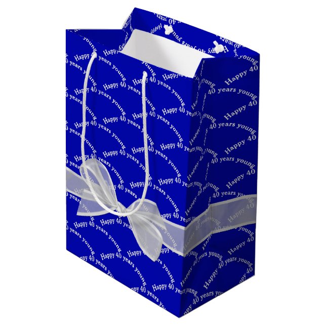 Sac Cadeau Moyen Joyeux 30e anniversaire Bow blanc sur bleu (Dos Angle)