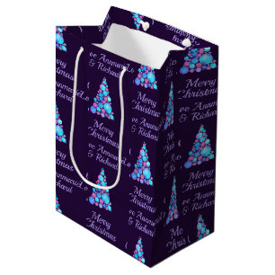 Sac Cadeau Moyen Joyeux arbre de Noël pourpre avec nom