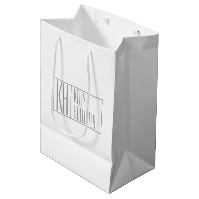 Sac Cadeau Moyen Logo Moderne Grey Initiales & Nom (Devant Angle)