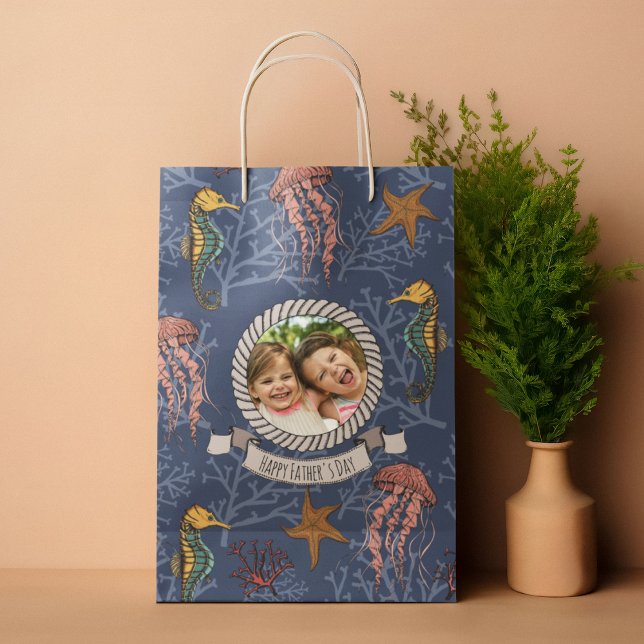Sac Cadeau Moyen Marine Blue Seahorse Serenade Photo et texte perso (Hand-drawn Seahorse, Jellyfish, Starfish & Coral Navy Blue Gift Bag for Him. Editable Text and Photo)