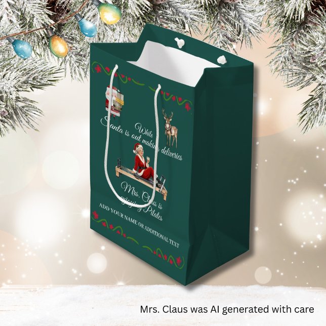 Sac Cadeau Moyen Mme Claus aime le Pilates Nom  (Créateur téléchargé)