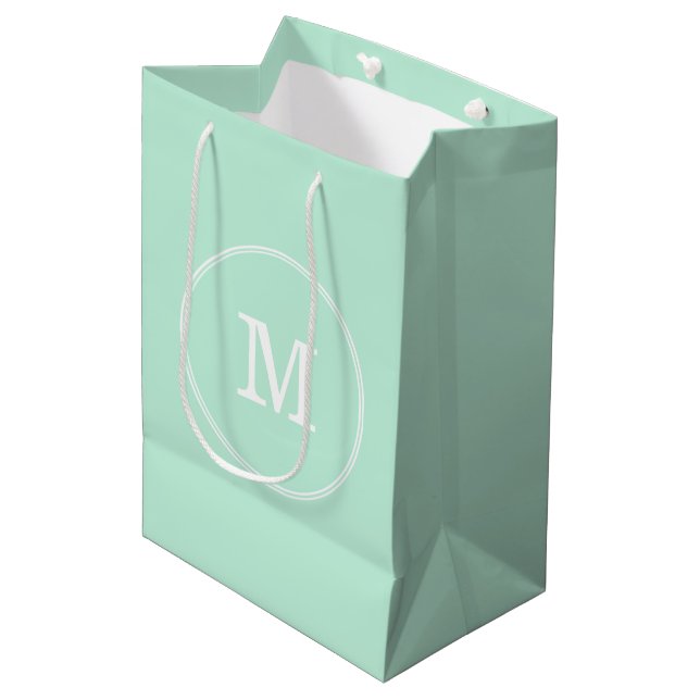 Sac Cadeau Moyen Monnaie verte Modèle blanc Monogramme élégant mode (Devant Angle)