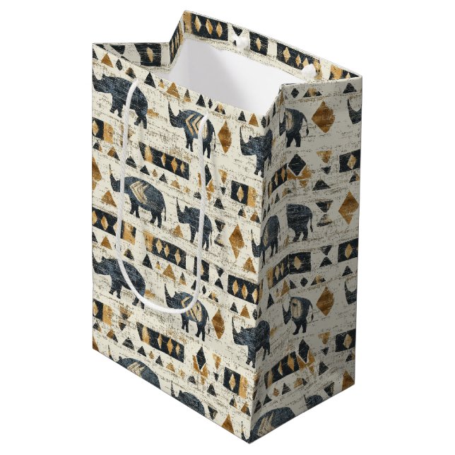 Sac Cadeau Moyen Motif tribal Rhino Rustique (1) (Devant Angle)