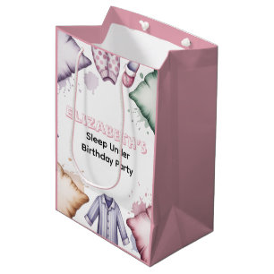 Sac Cadeau Moyen Pastel Fille qui dort sous une fête d'anniversaire