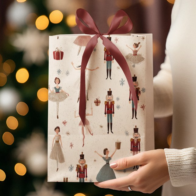 Sac Cadeau Moyen Pastel Whimsical Nutcracker & Princess Gift Bag (Créateur téléchargé)
