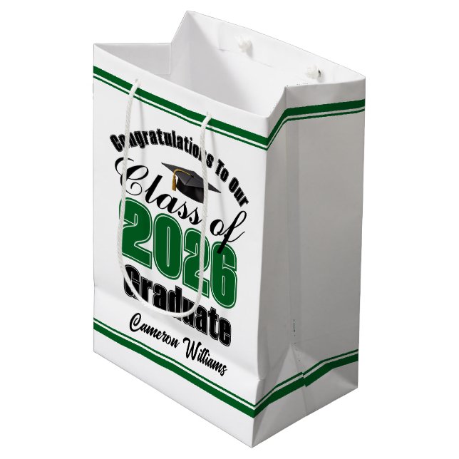 Sac Cadeau Moyen Personalized Green Class of 2026 Graduation (Devant Angle)