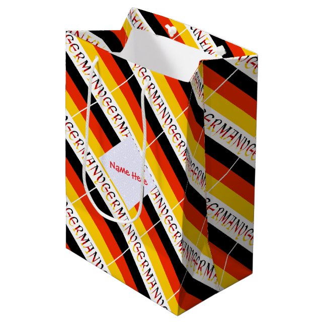 Sac Cadeau Moyen Personalized Red Name Germany Flag Tiled (Devant Angle)