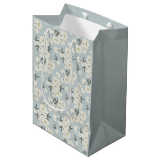 Sac Cadeau Moyen Pivoines Crème sur Fond Bleu Clair