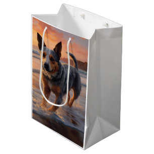 Sac Cadeau Moyen Sandy Paws Australian Cattle Dog on Beach Sunset