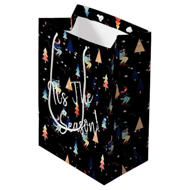 Sac Cadeau Moyen Skier De Noël En Flocon De Neige Sur Noir (Devant Angle)