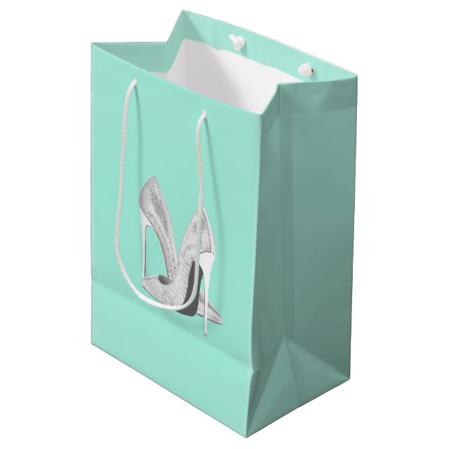 Sac Cadeau Moyen Talons d'argent sur la menthe (Devant Angle)