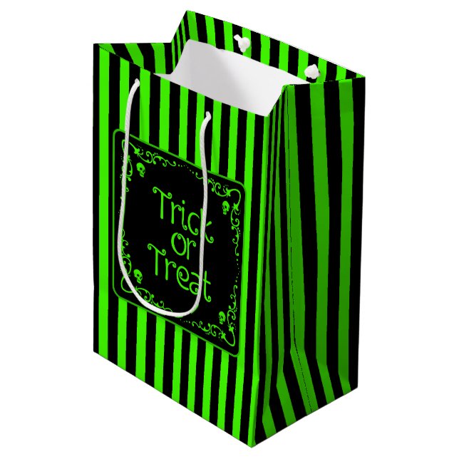Sac Cadeau Moyen Trick ou traitement vert mince (Devant Angle)