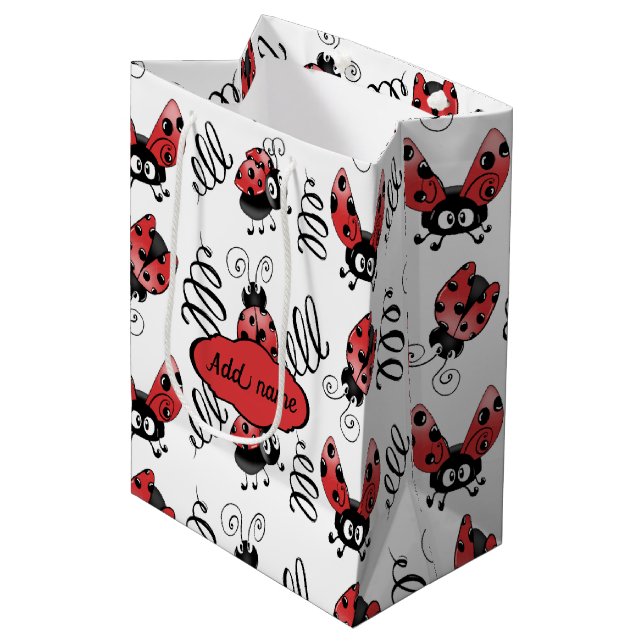 Sac Cadeau Moyen Whimsical Ladybug And Swirls (Devant Angle)