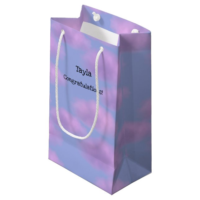 Sac cadeau personnalisé Fluffy Pink Nuages (Devant Angle)