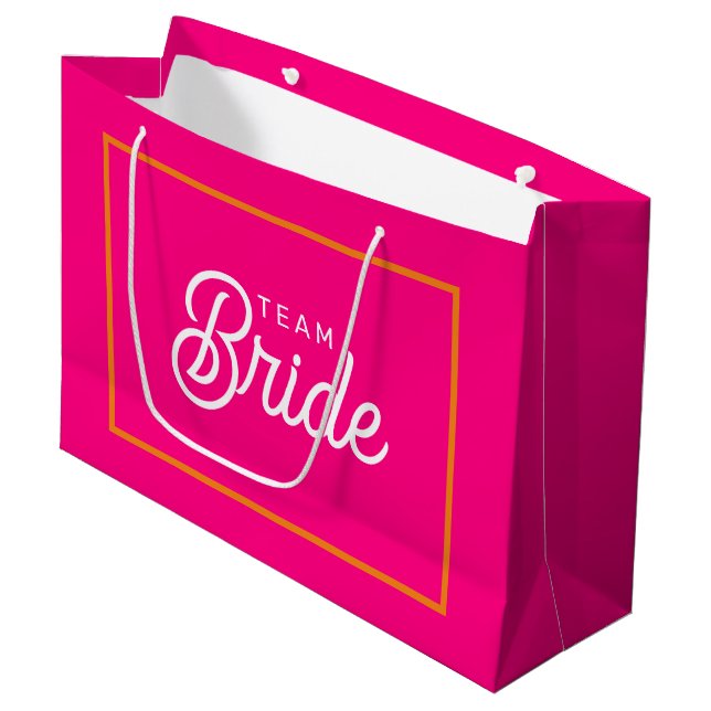 Sac cadeau personnalisé pour mariée d'équipe rose  (Devant Angle)