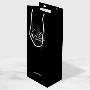 Sac Cadeau Pour Bouteille Black Modern Script Personnalisé Groomsman's Name