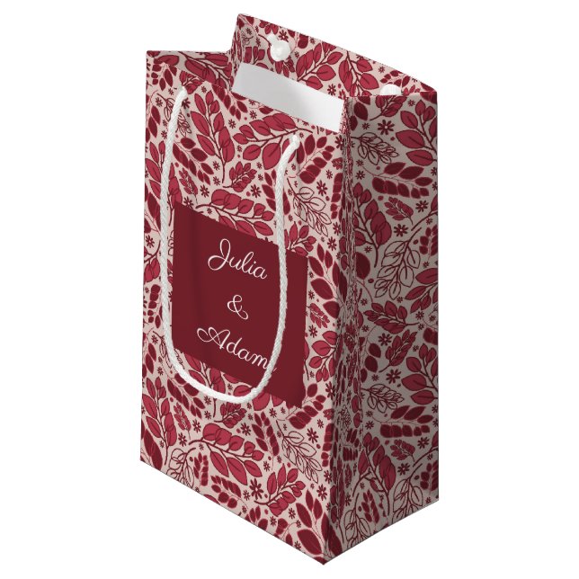 Sac de cadeau de feuilles rouges éparses (Devant Angle)