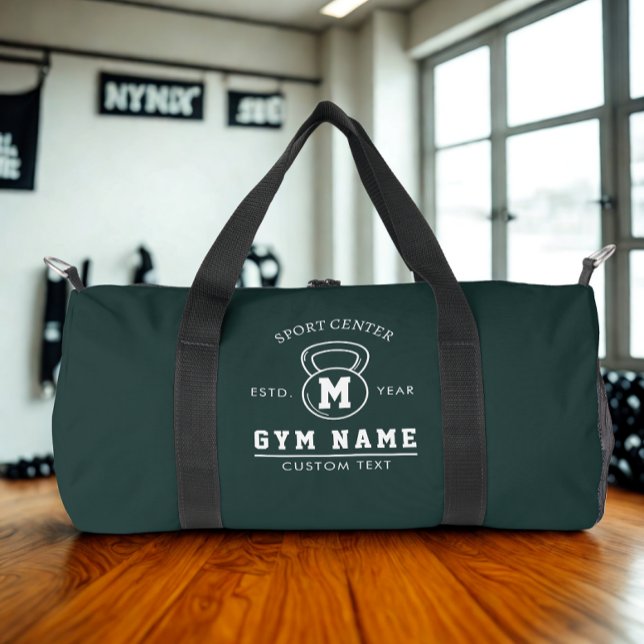 Sac De Sport Logo Personnalisé Moderne Nom de la salle de sport (Modern custom gym name logo dark green duffel bag)