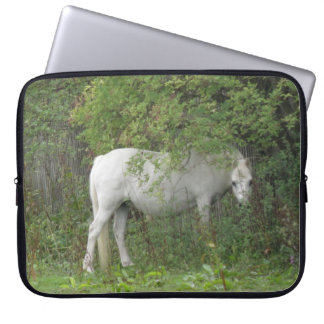 Sac d'ordinateur portable Cheval blanc timide