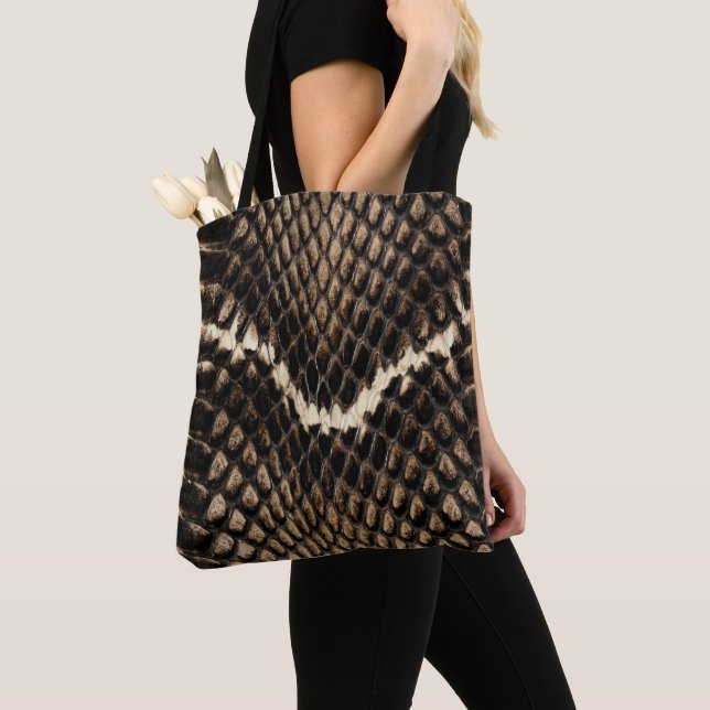 Sac fourre-tout à peau de serpent de cobra de Faux (De près)