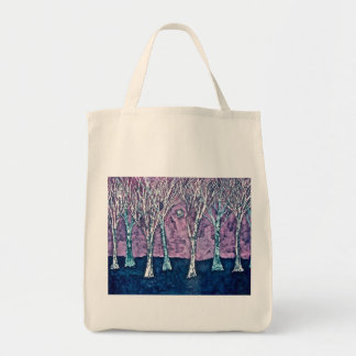 Sac fourre-tout avec des arbres en hiver