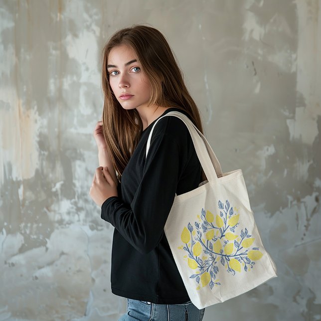 Sac fourre-tout de vignes au citron bleu et jaune (Refreshing charm of nature Blue and Yellow Lemon Vines Tote Bag.)
