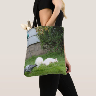 Sac fourre-tout Écureuil albinos et pigeons