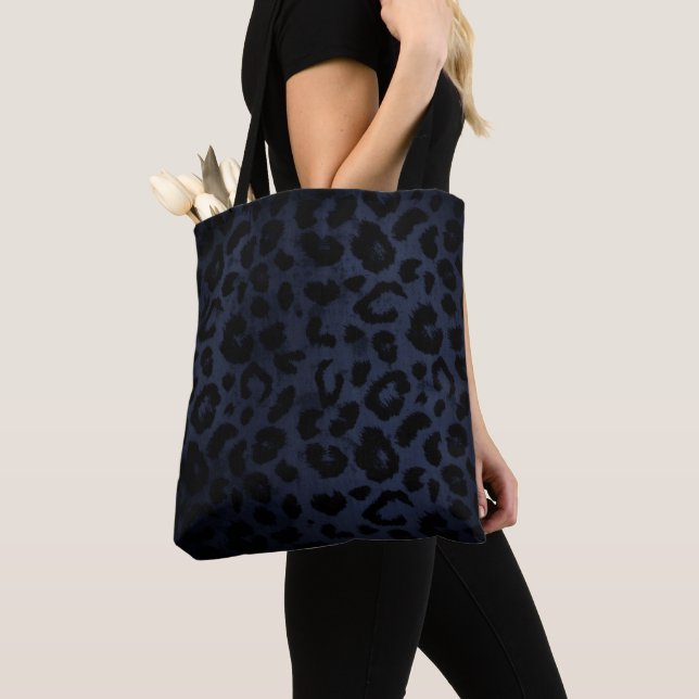 Sac fourre-tout Empreinte de léopard bleu minuit (De près)