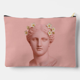 Sac grec rose, cosmétique, trousse de toilette.