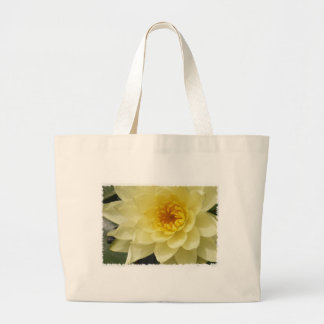 Sac jaune de nénuphar