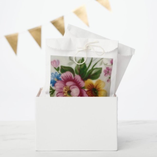 Sachets En Papier Bouquet Floral de Tasse  Sac de Faveur (Favor Bag Dimensions: 5.75”x8” sold in sets of 50. 
)