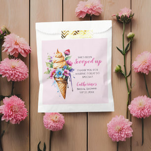 Sachets En Papier Fête de mariage avec de la glace She's Been Scoope