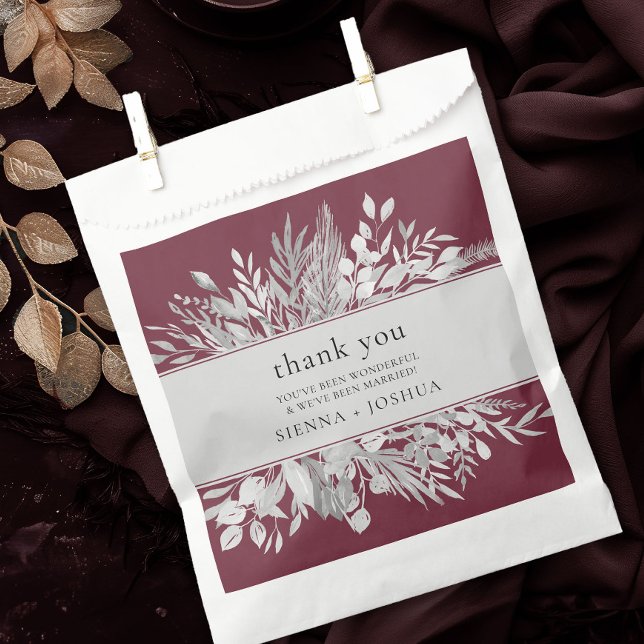 Sachets En Papier Foliage Duet Bourgogne Gris Merci botanique (Wedding favor bags in burgundy and grey from the Foliage Duet Collection by Darling & May)