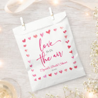 L'Amour Est Dans La Fête des mariées Air Rouge Ros