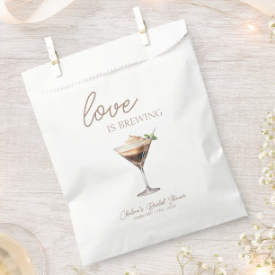 Sachets En Papier L'amour est en train de préparer une fête prénupti