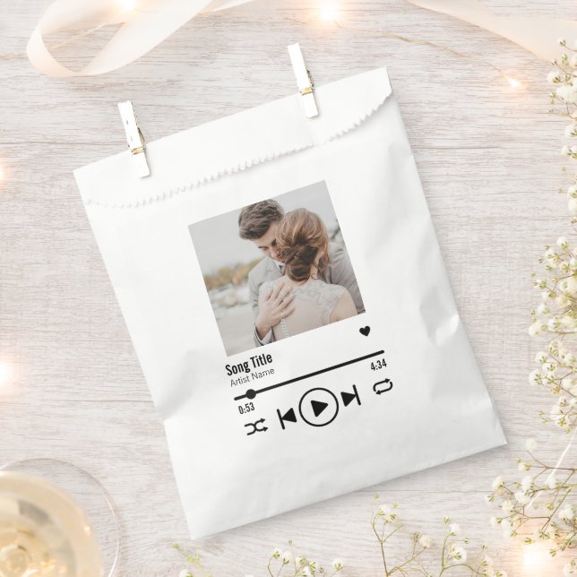 Sachets En Papier Personnalized Newlywed Photo Song Playlist (Coupé)