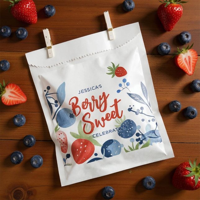 Sachets En Papier Plaque de papier Baby shower Berry Sweet (This adorable design is bursting with charm, perfect for a spring and summer celebrations!)