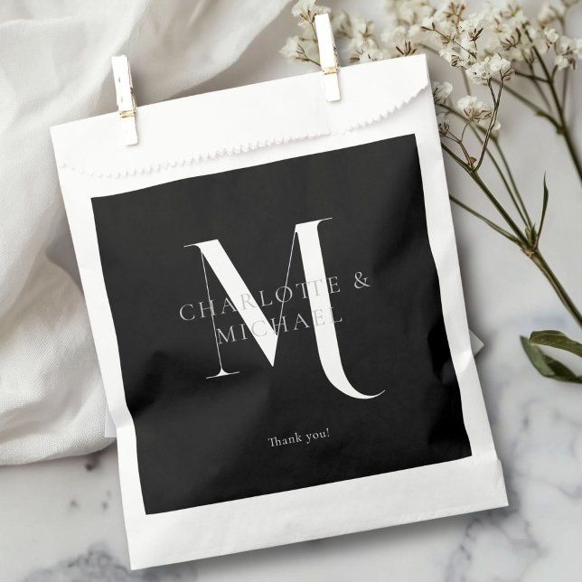 Sachets En Papier Simple, élégant, monogramme mariage  (Simple, elegant, monogram " Thank You!"  wedding favor bag with your names.)