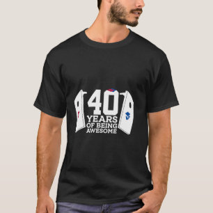 SACK TOSS 40 YEARS OF BEING AWESOME CORNHOLE 40TH T-Shirt