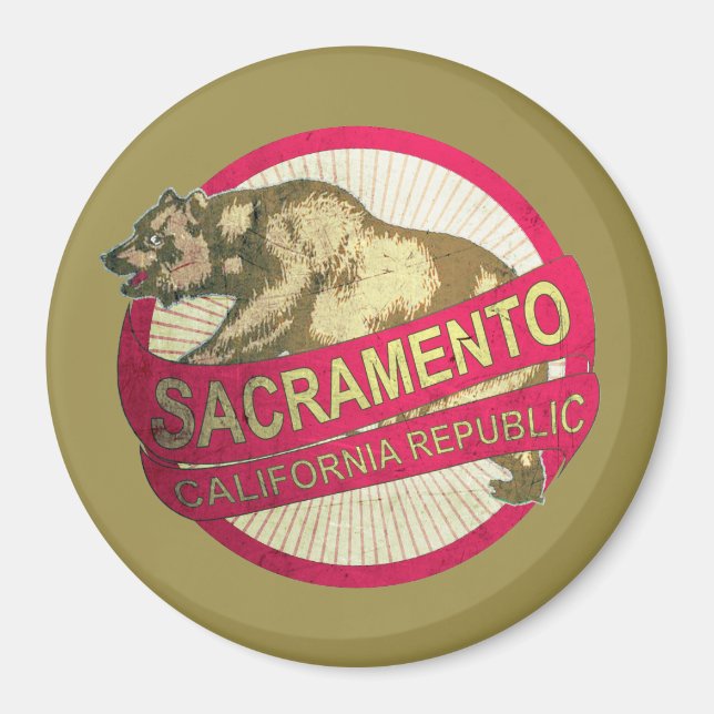 Sacramento California vintage bear magnet (Front)