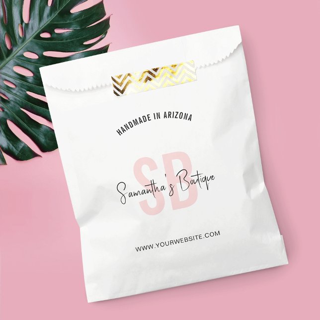 Sacs en papier de marque logo couleur rose moderne (Feminine blush pink and white branded paper shopping bag for your business)