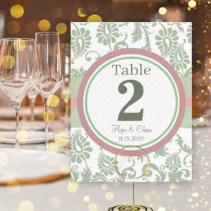 Sage Green Dusy Rose sur le numéro de table blanc