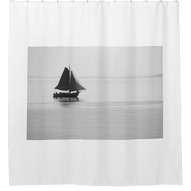 Sailing boat (Front)