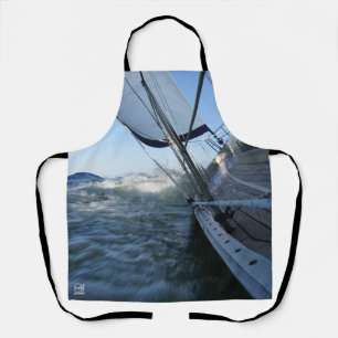 Sailing boat with empty horizon for adventure. apron