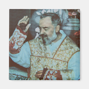 Saint Padre Pio Magnet