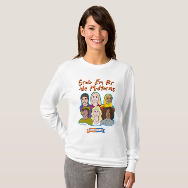 Saisissez la fin de support par le long T-shirt de (Devant entier)